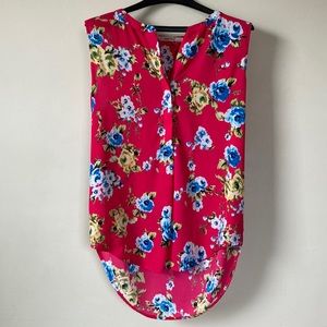 Gibson sheer sleeveless blouse size M